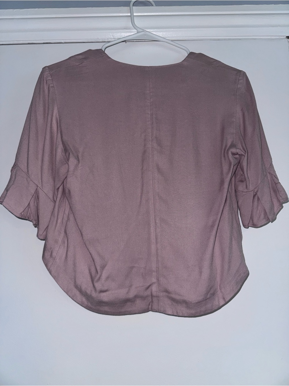 Express Mauve Open-Front Ruffle Sleeve Cropped - Picture 3 of 3